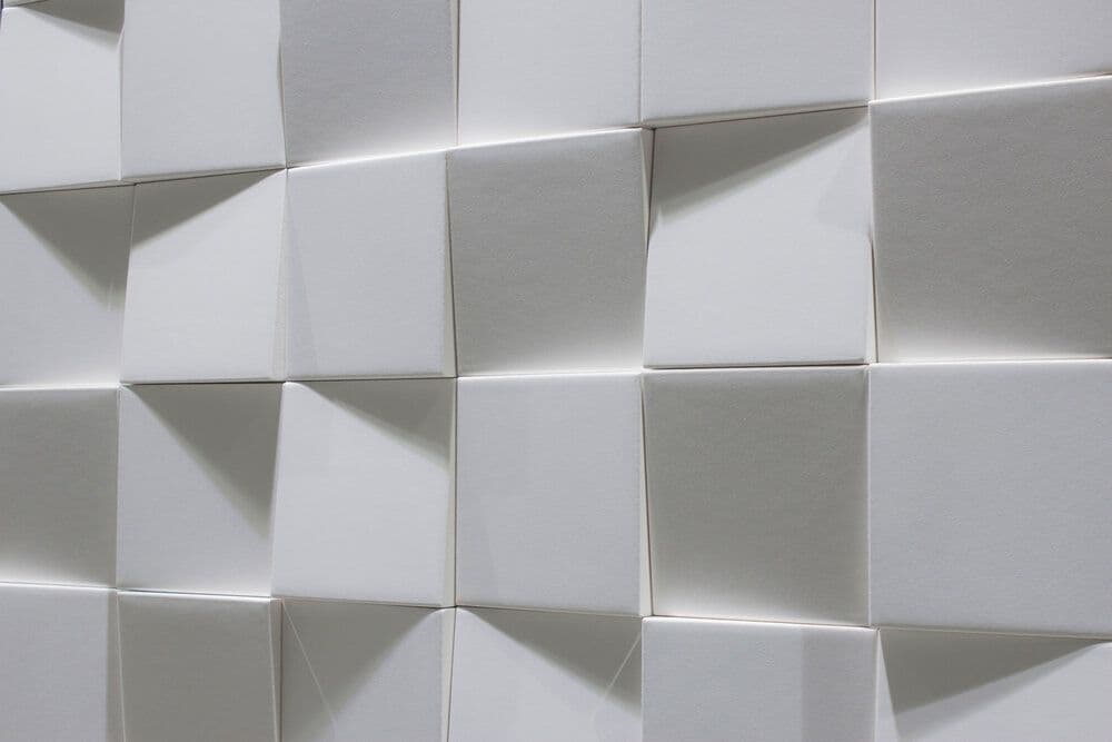  vertical stacked white tiles 